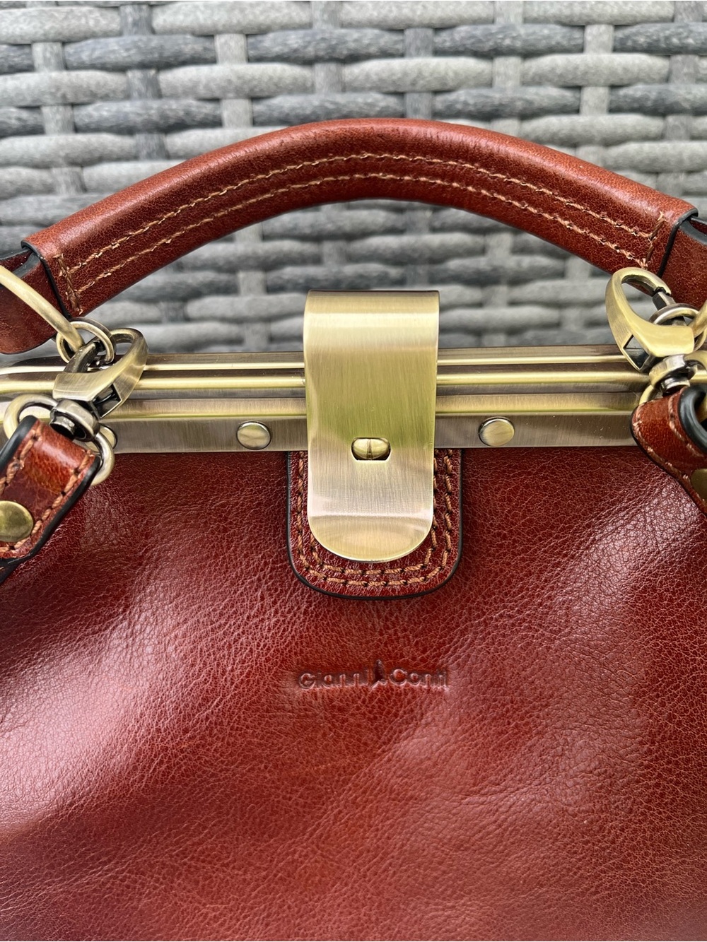 Gianni Conti Brown Leather Satchel with Brass Frame - Picture 2 of 7